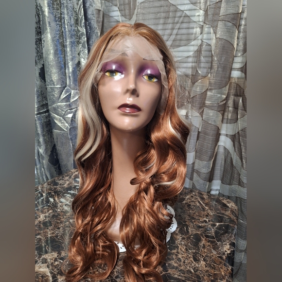 Elegant Brown and Blonde Wavy Wig